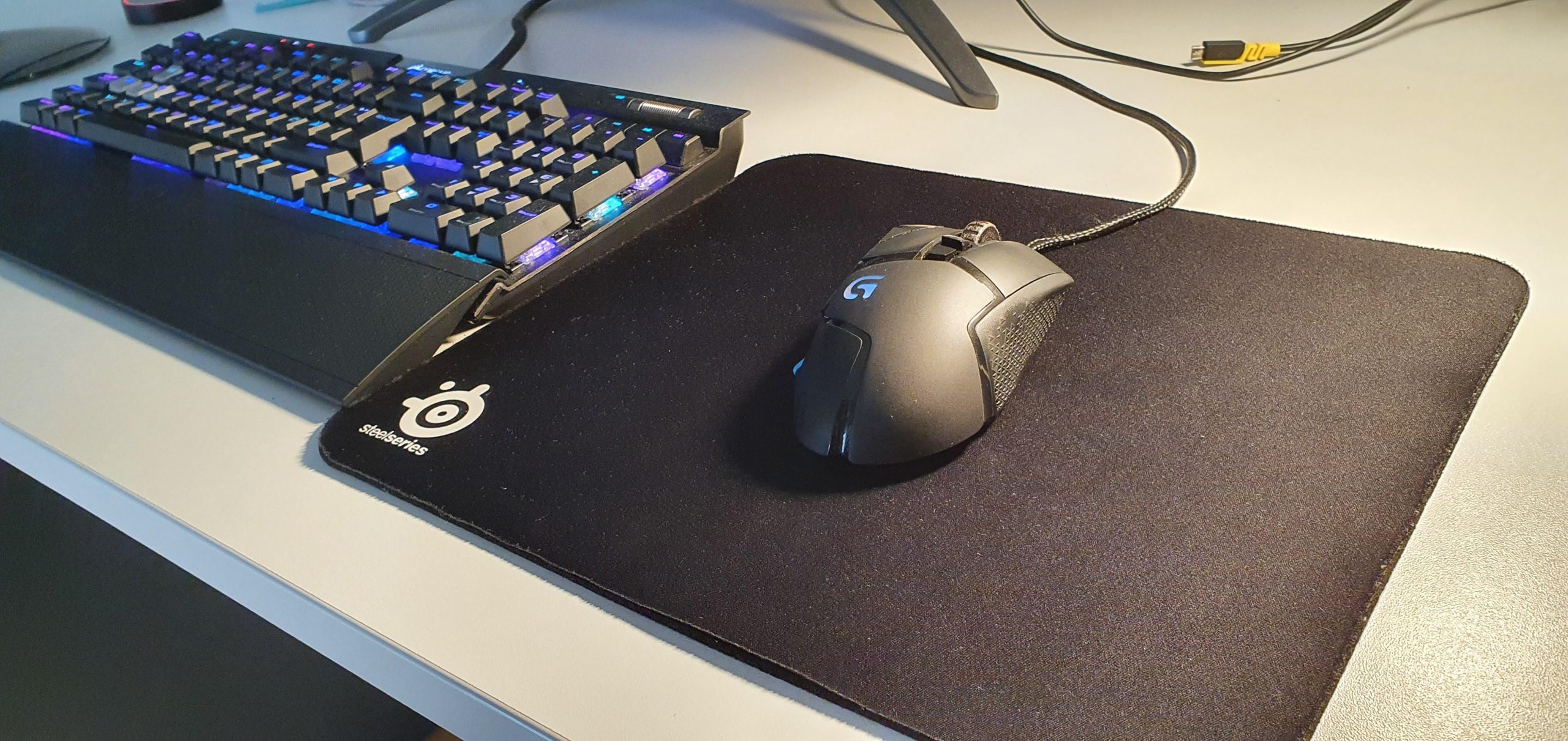 How to clean a mousepad