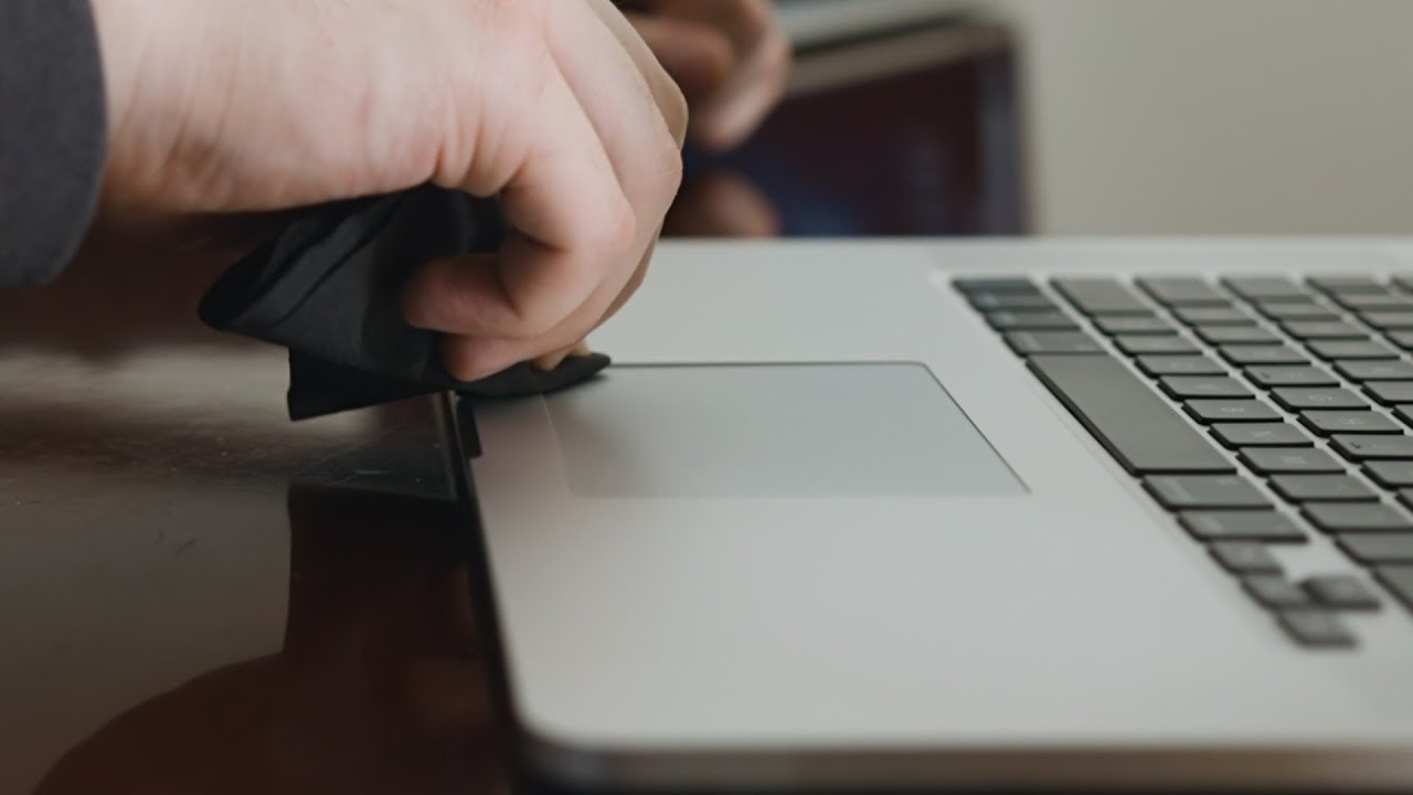 how to clean a mousepad